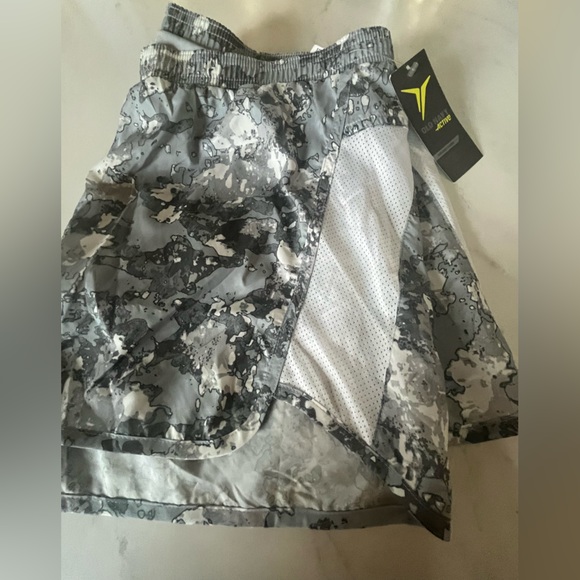 NWT Old Navy Active Women’s Running Shorts in Gray Splatter Print, Large - Picture 4 of 4